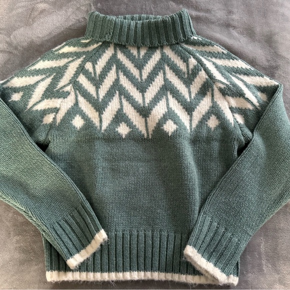 Green and White Nordic Women's Sweater - Picture 3 of 3
